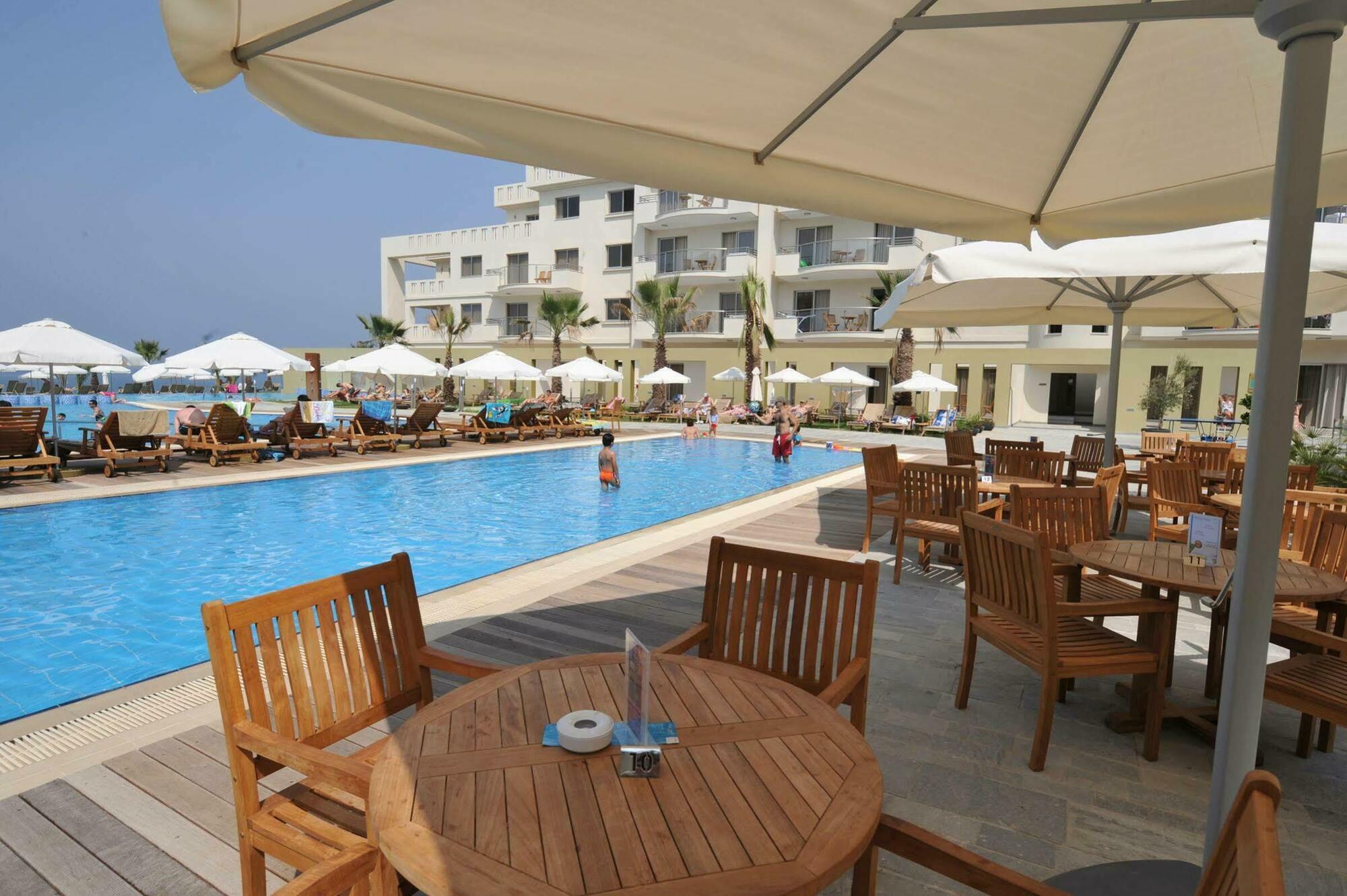 Capital Coast And Hotel 4*
